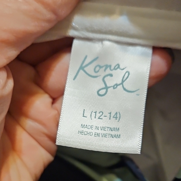 NWT Kona Sol Tropical Floral Women's Swim Top - Picture 8 of 10